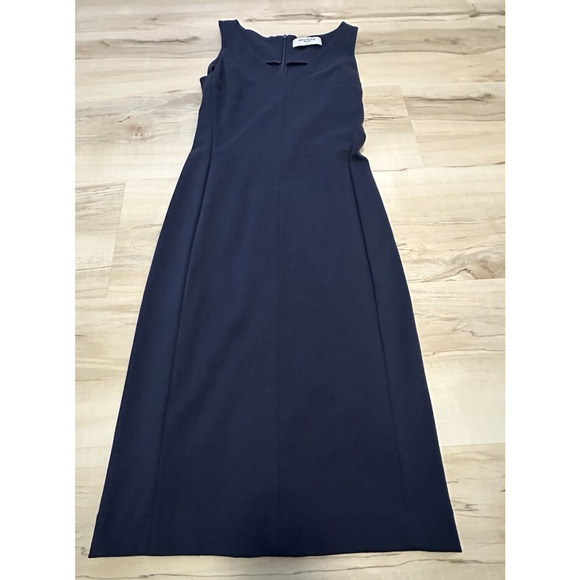 MM LaFleur Women 4 The Rachel Dress V Neck Sleeveless Navy Blue - Picture 2 of 10